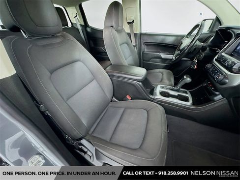 Used 2021 Chevrolet Colorado LT w/ LT Convenience Package image 25