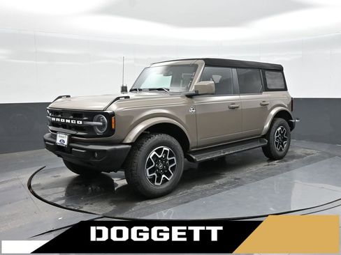 New 2025 Ford Bronco Outer Banks image 1