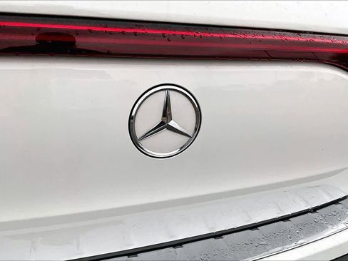 Certified 2024 Mercedes-Benz EQB 250+ image 9