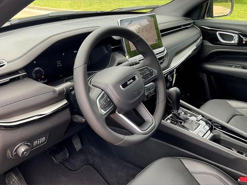 New 2025 Jeep Compass Limited w/ High Altitude Package image 10