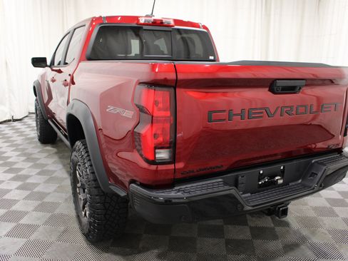 Used 2026 Chevrolet Colorado ZR2 w/ Technology Package AWD/4WD image 33