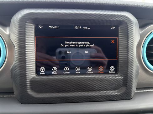 Used 2023 Jeep Wrangler Unlimited w/ Cold Weather Group AWD/4WD image 25