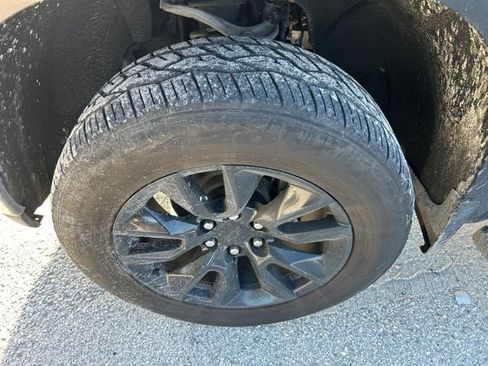 Used 2021 Chevrolet Silverado 1500 LT RWD image 19