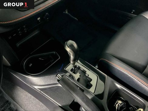 Used 2017 Toyota RAV4 SE image 16