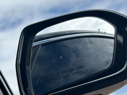 Used 2019 Lincoln Nautilus Reserve image 18