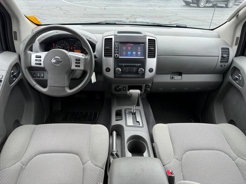 Used 2019 Nissan Frontier SV AWD/4WD image 11