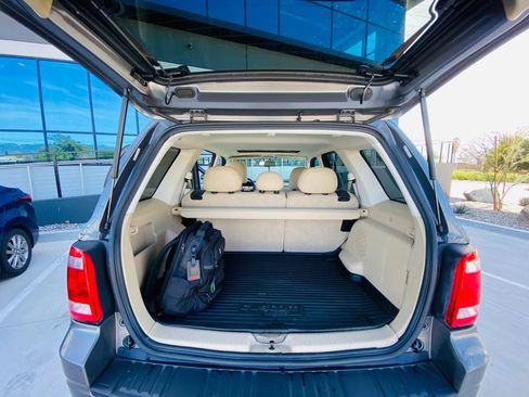 Used 2009 Ford Escape Limited image 18