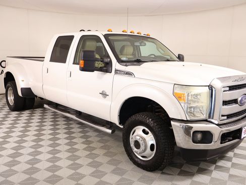 Used 2016 Ford F350 Lariat w/ Lariat Interior Package AWD/4WD image 1