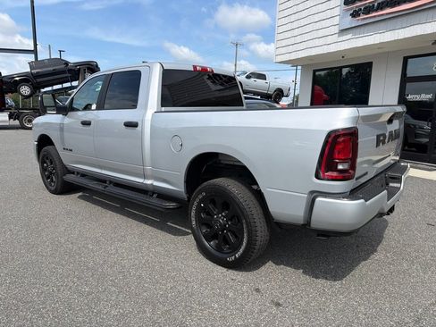 Used 2026 RAM 2500 Big Horn AWD/4WD image 6