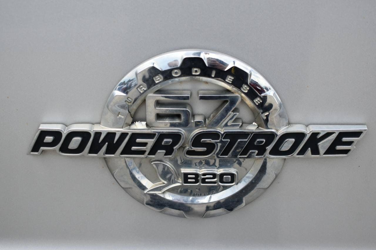 Used 2013 Ford F250 Platinum w/ FX4 Off Road Pkg AWD/4WD image 46