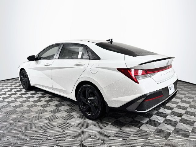 New 2026 Hyundai Elantra SEL FWD image 5