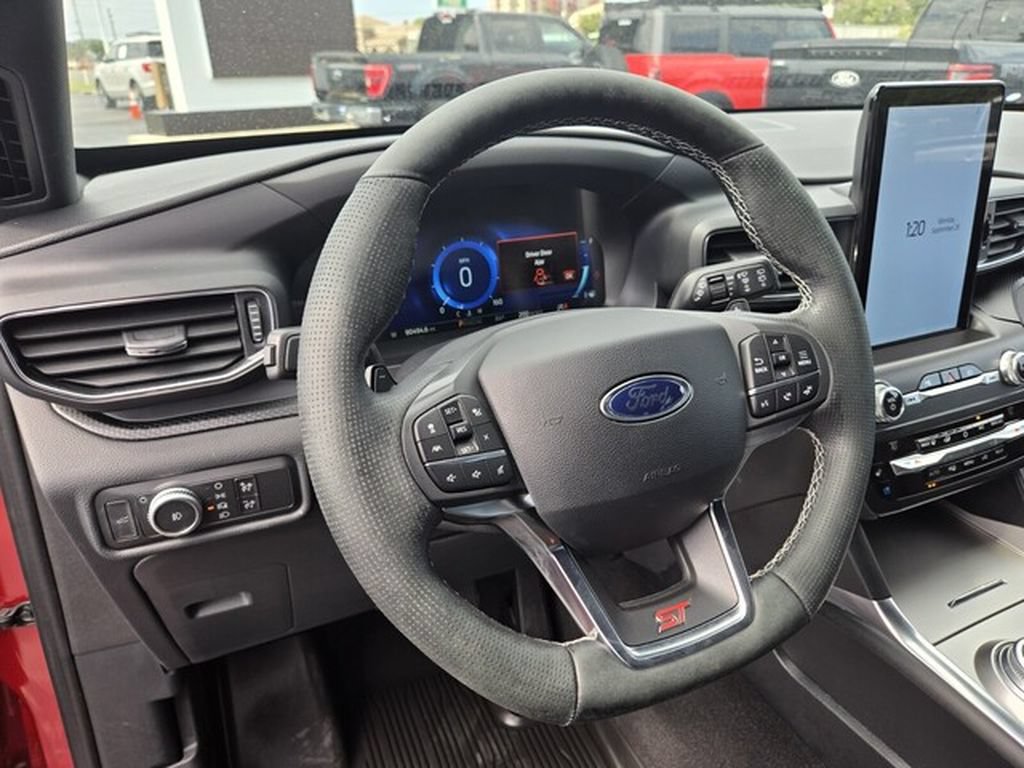 Certified 2020 Ford Explorer ST w/ Premium Technology Package AWD/4WD image 11