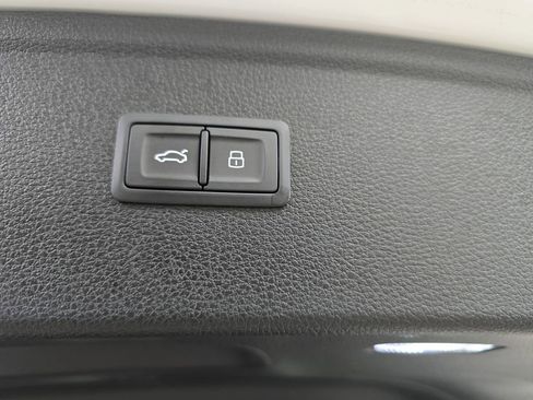 Used 2022 Audi SQ5 Premium Plus image 31