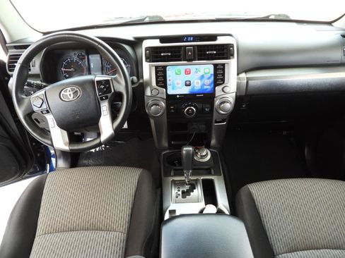 Used 2020 Toyota 4Runner SR5 AWD/4WD image 57