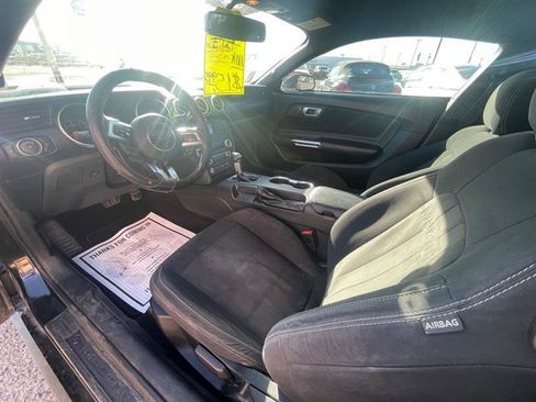 Used 2019 Ford Mustang Coupe image 8