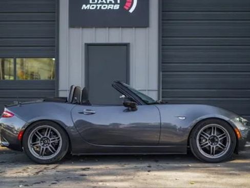 Used 2016 MAZDA MX-5 Miata Club image 8