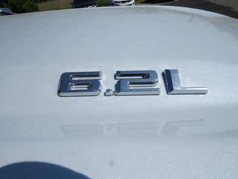 New 2026 Chevrolet Silverado 1500 High Country AWD/4WD image 9