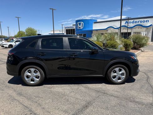 Certified 2025 Honda HR-V LX image 4