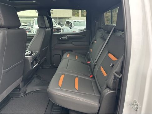 New 2026 GMC Sierra 1500 AT4 w/ AT4 Premium Package AWD/4WD image 18