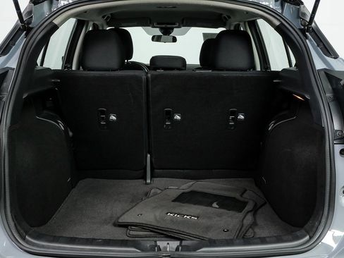 Used 2023 Nissan Kicks SV image 28