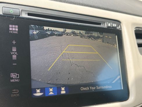 Used 2018 Honda HR-V EX image 22