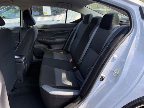 Used 2025 Nissan Versa SV FWD image 36