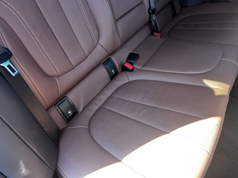 Used 2020 BMW X6 xDrive40i w/ Premium Package image 30