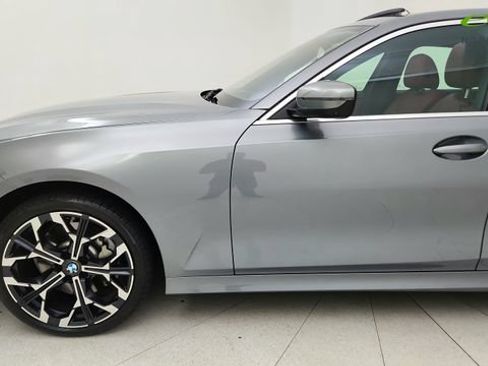 Used 2025 BMW 330i Sedan RWD image 9