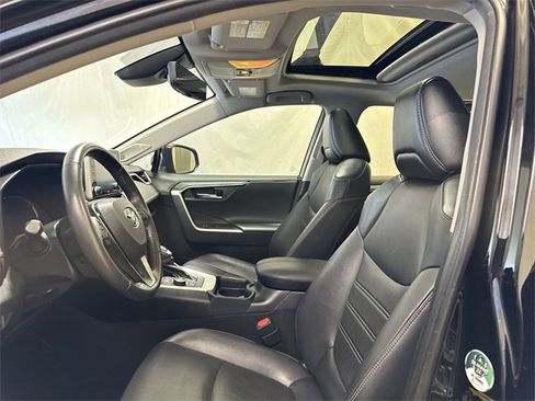 Used 2020 Toyota RAV4 Limited w/ Limited Grade Weather Package image 11