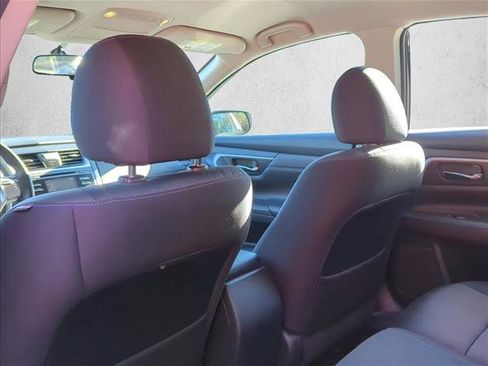 Used 2017 Nissan Altima 2.5 SR image 16