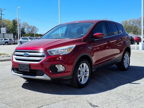 Used 2017 Ford Escape SE AWD/4WD image 3