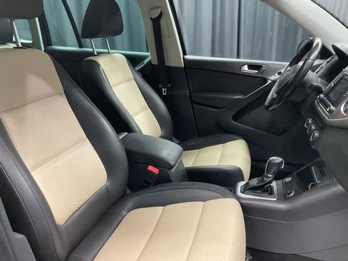 Used 2017 Volkswagen Tiguan Wolfsburg Edition image 14