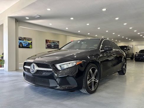 Used 2019 Mercedes-Benz A 220 A 220 Sedan 4D image 3