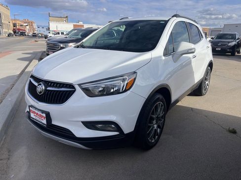 Used 2019 Buick Encore Sport Touring AWD/4WD image 6