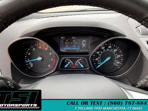 Used 2015 Ford Escape Titanium w/ Equipment Group 301A AWD/4WD image 20