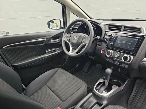 Used 2018 Honda Fit EX image 10