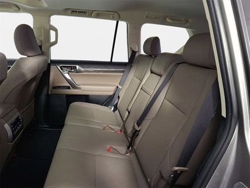 Used 2023 Lexus GX 460 Premium image 12