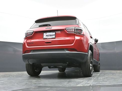 New 2026 Jeep Compass Latitude image 38