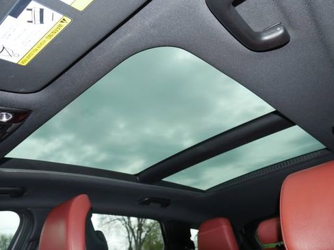 Used 2023 Kia Sportage SX FWD image 3