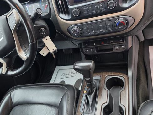 Used 2017 GMC Canyon Denali image 17