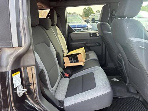 Used 2023 Ford Bronco Big Bend AWD/4WD image 15