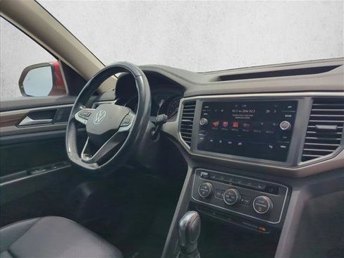 Used 2021 Volkswagen Atlas SE w/ Towing Package FWD image 27
