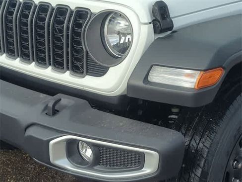 New 2026 Jeep Gladiator Sport image 11