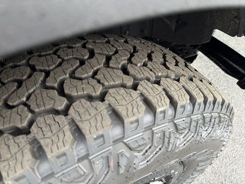 New 2026 Ford Bronco Badlands image 10