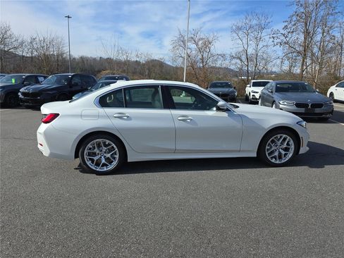 New 2026 BMW 330i xDrive Sedan w/ Convenience Package image 2