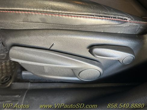 Used 2015 Jeep Cherokee Trailhawk image 32