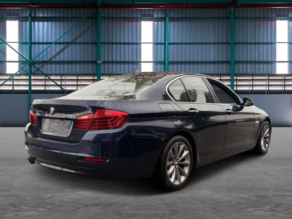 Used 2016 BMW 528i xDrive Sedan AWD/4WD image 5