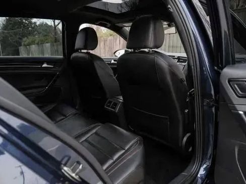 Used 2016 Volkswagen GTI SE w/ Lighting Package (SEL) image 40