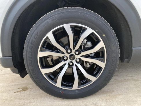 Certified 2022 Ford Explorer ST-Line w/ Class IV Trailer Tow Package image 7