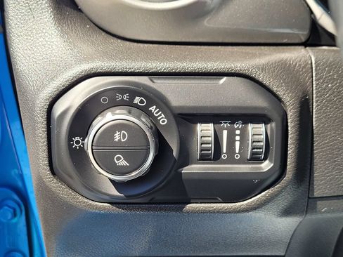 Used 2021 Jeep Gladiator Overland AWD/4WD image 28